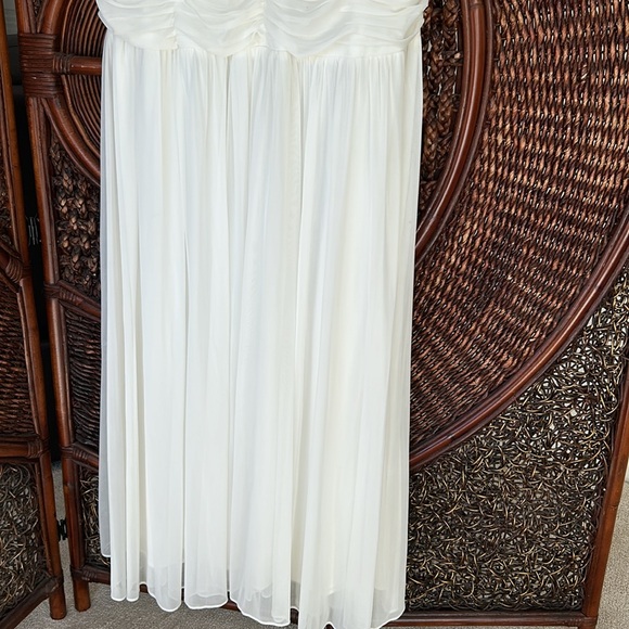 Formal gown - Picture 6 of 7